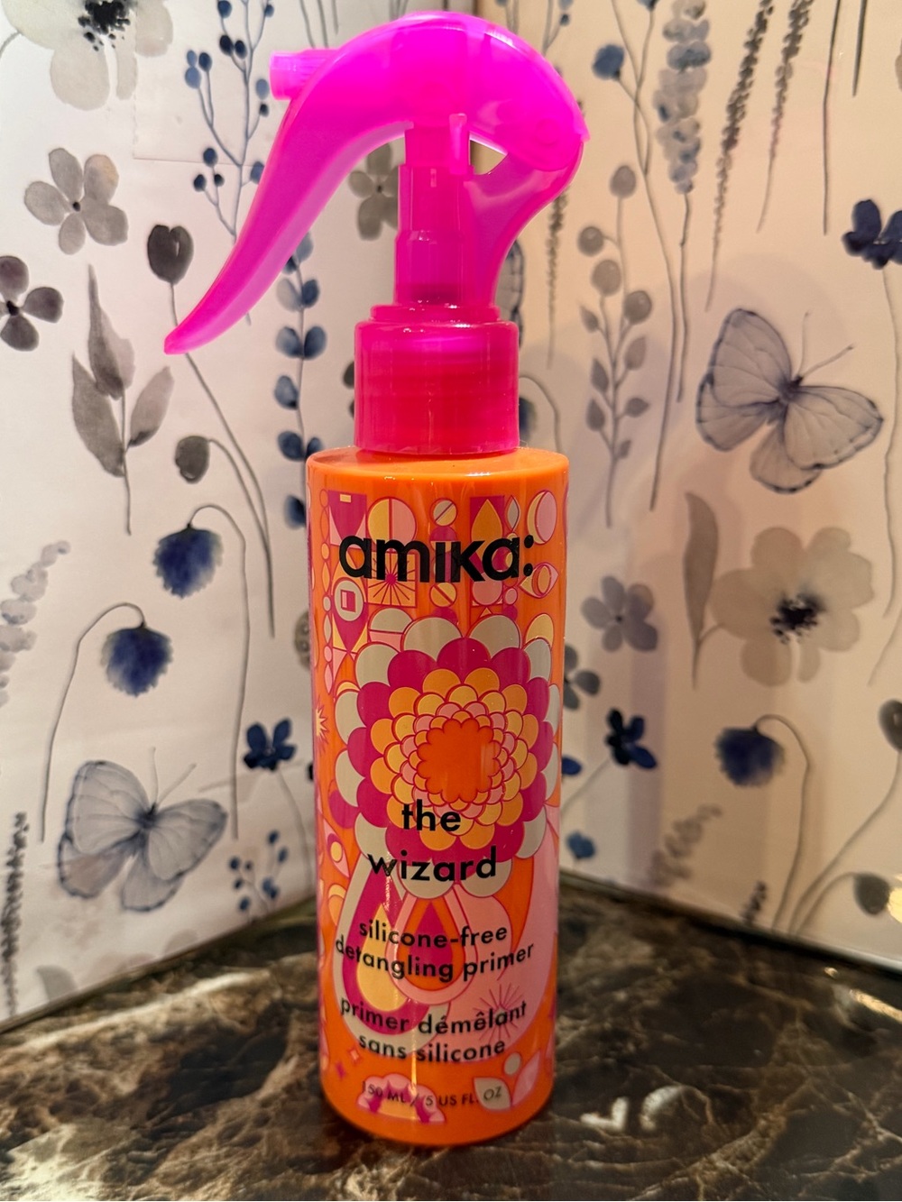 Amika The Wizard Silicone-Free Detangling Primer Spray 5oz